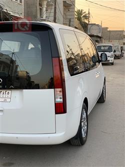 هيونداي ستاريا